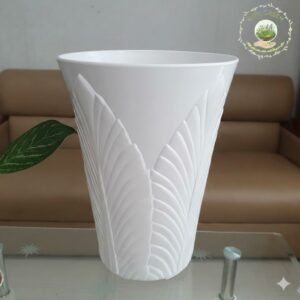 Chậu trồng cây trắng vân lá sang trọng